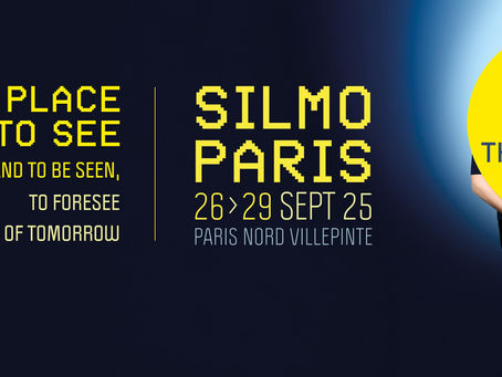 Du 26 au 29 septembre 2025, le salon SILMO Paris ouvrira ses portes à Paris Nord Villepinte, rassemblant plus de 900 exposants venus de 42 pays pour exposer plus de 1 500 marques, sur une surface de 75 000 m². (silmoparis.com) À cette occasion, Alpha Optique Versailles, opticien indépendant de renom à Versailles (55 rue de Montreuil), sera présent pour découvrir les dernières tendances en lunetterie, innovations dans les verres, matériaux responsables, et technologies optiques de pointe. (alphaoptique-versailles.fr)