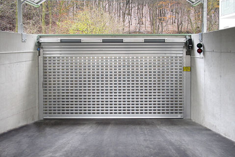 schneider-industrial-roll-up-doors-aluminum-ar1-parking-garage-doors