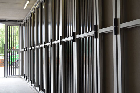 schneider-industrietore-rundlaufschiebetore-aluminium-al602rs-garage