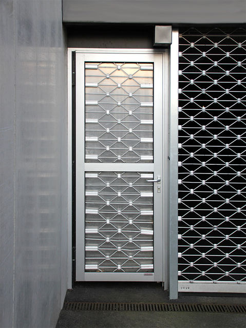 schneider-garage-side-doors-aluminum-al601t-parking-garage