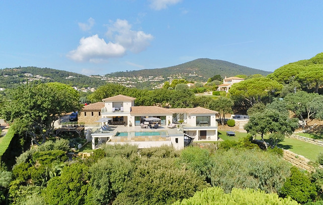 Location Villa de Luxe avec services Grimaud, Location saisonnière Golfe de Saint-Tropez, Location Villa de Luxe Grimaud, Airbnb Grimaud, Beauvallon Luxury Homes Golfe de Saint-Tropez