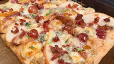 Recipe: Caramelized Onion, Bacon & Blue Cheese Flatbread