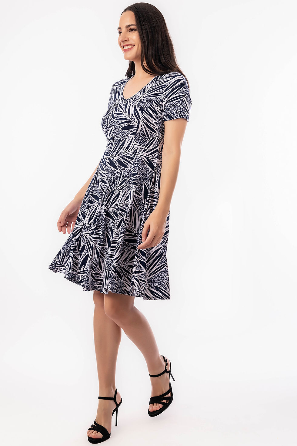 Miniatura: Vestido con diseño estampado y corte evasé- Masquenada