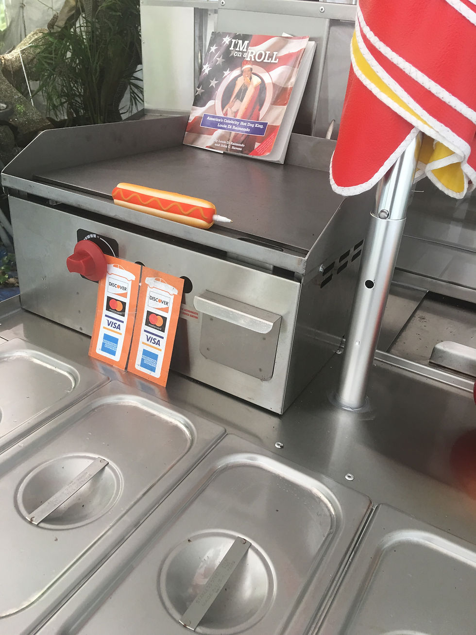 Thumbnail: Kings crown cart with 18 x 18 flat surface griddle