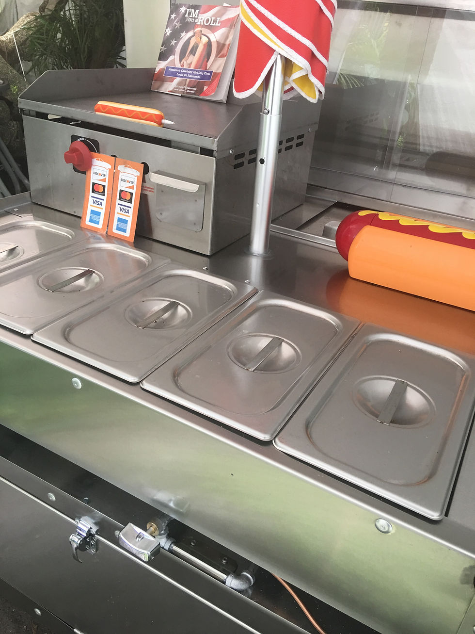 Thumbnail: Kings crown cart with 18 x 18 flat surface griddle