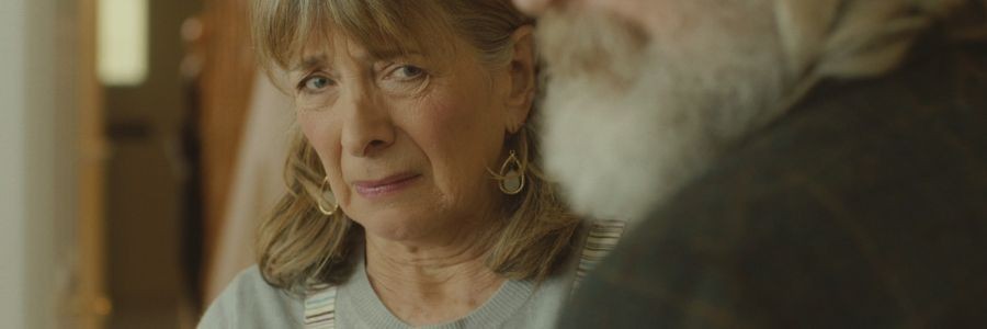 Talk Radio — selected film still 1