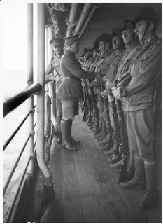 A guard of the 5th Battalion on board A3 HMAT Orvieto, 1914. Reprinted courtesy of the Australian War Memorial.