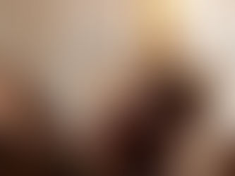 The Art of Layering: How to Make Your Fragrance Last All Day (Without Overpowering the Room)