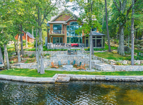 Brenshaw Custom Homes: Lake Maspenock retreat - this custom home's exterior shows the detail of Brenshaw Corporation's fine custom work.