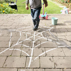 w - walking on webs