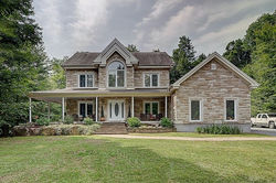 House for sale in Vaudreuil