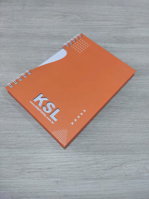 Caderno 18x25cm corte especial