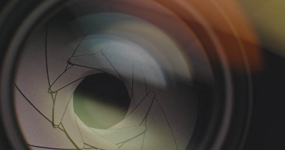 camera-lens-zoom-Z3CPVF5.jpeg