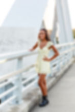 Olentangy Berlin senior picture of what to wear in senior photos sundress in downtown Columbus