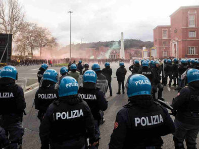 La prefettura di Bologna è la prima a vietare la trasferta ai tifosi della Roma