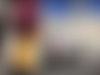 Operatrice Ama aggredita a bastonate in pieno centro: caccia all’aggressore