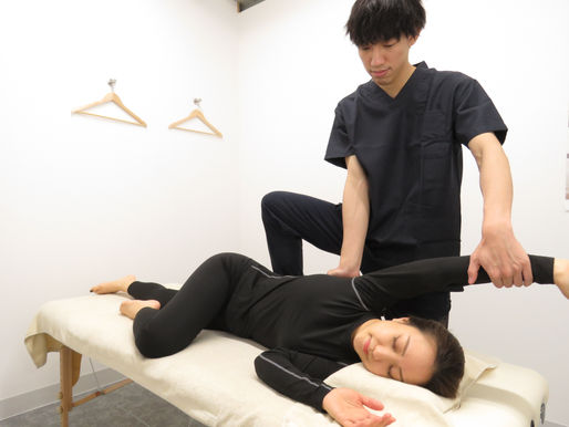 猫背をそのままにしていませんか??