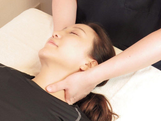 ストレートネックを改善し首美人を目指しませんか??