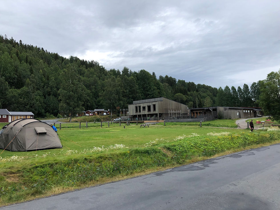 Fru ResGlad campar i Friluftsbyn, Höga kusten