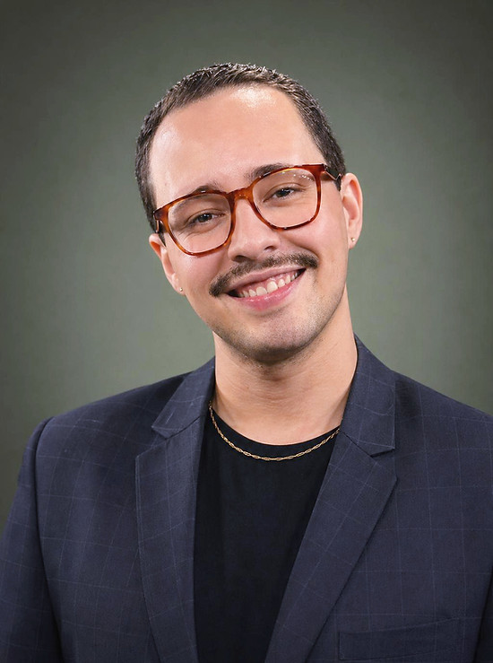 headshot-canva_edited.jpg