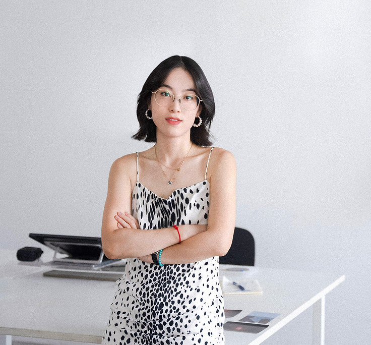 岳洋 工作室照2.jpg