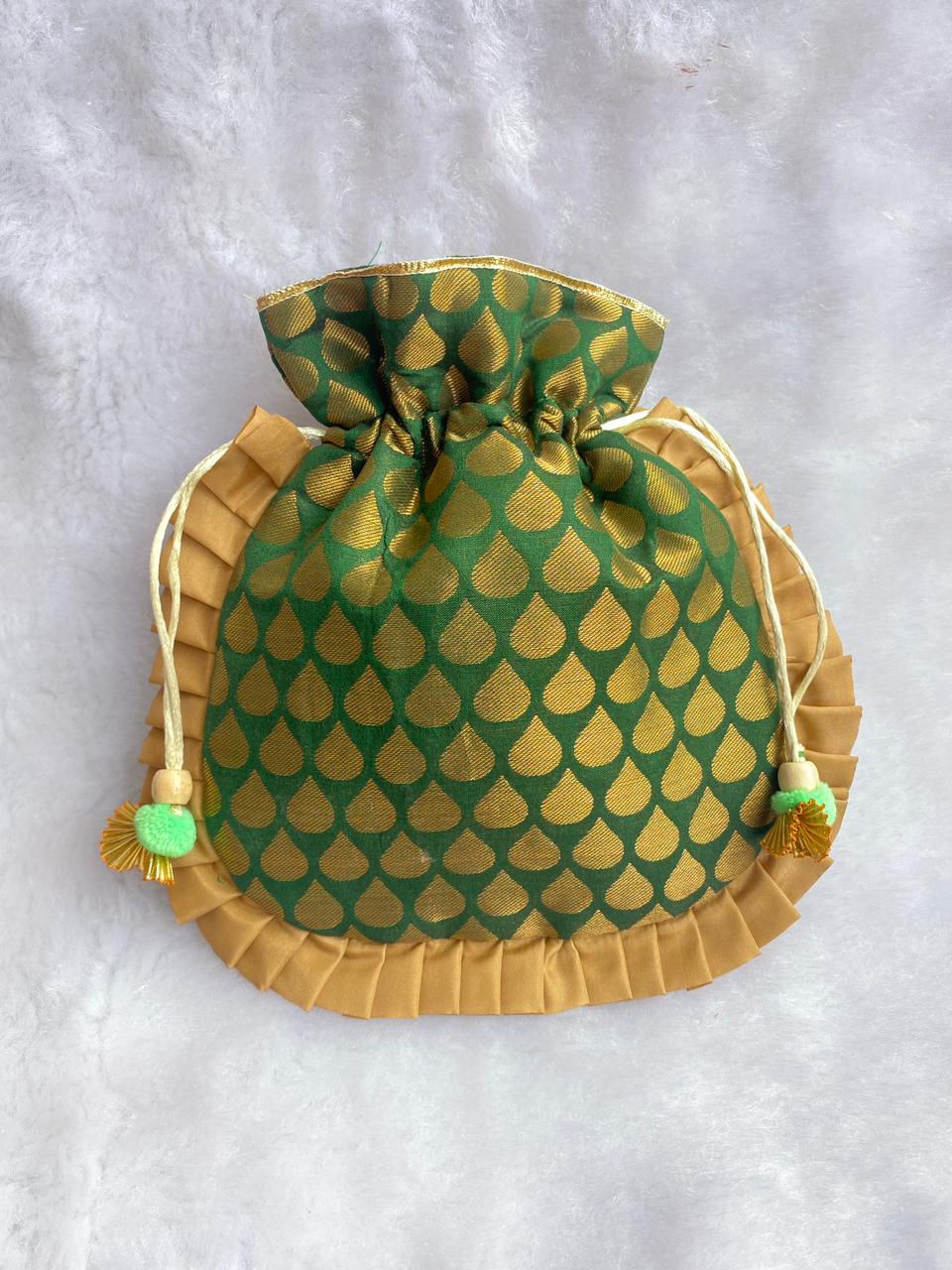 Thumbnail: Green Golden Potli