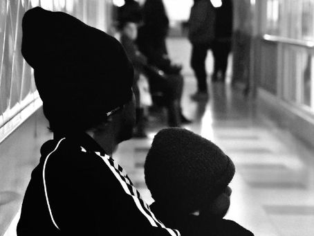 La dignidad humana no puede estar condicionada a un documento vigente