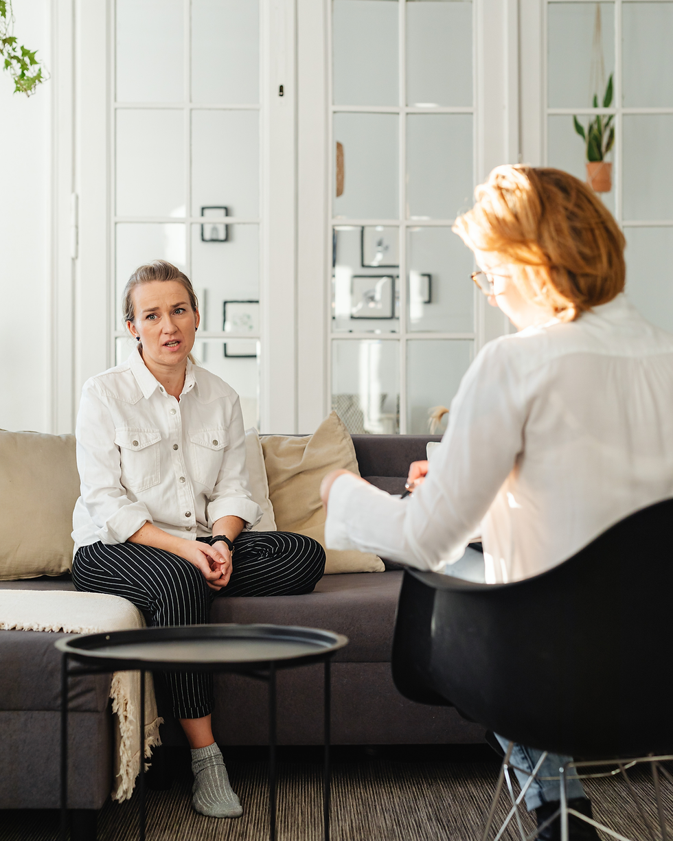 If you’ve ever wondered “How do I know if my therapist is right for me?”—this guide is for you.