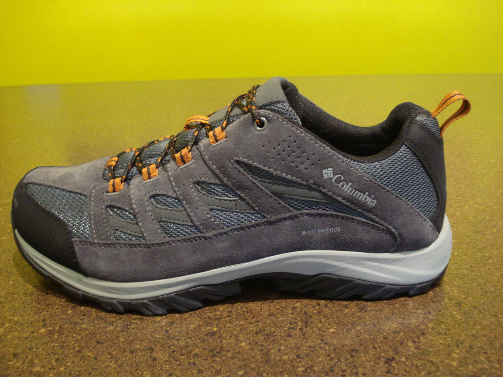 brooks beast 17 mens brown