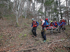 2022.12.26 48-Jährige bricht sich an der Teufelshöhle auf der Bürgermeisterhöhe das Sprunggelenk