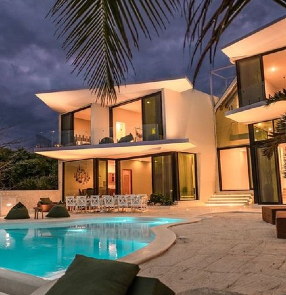 Villa Gauguin exterior