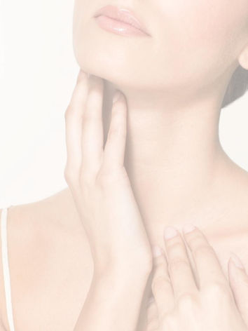 Reduces fat beneath the chin to slim and define the jaw for a sharper facial profile.