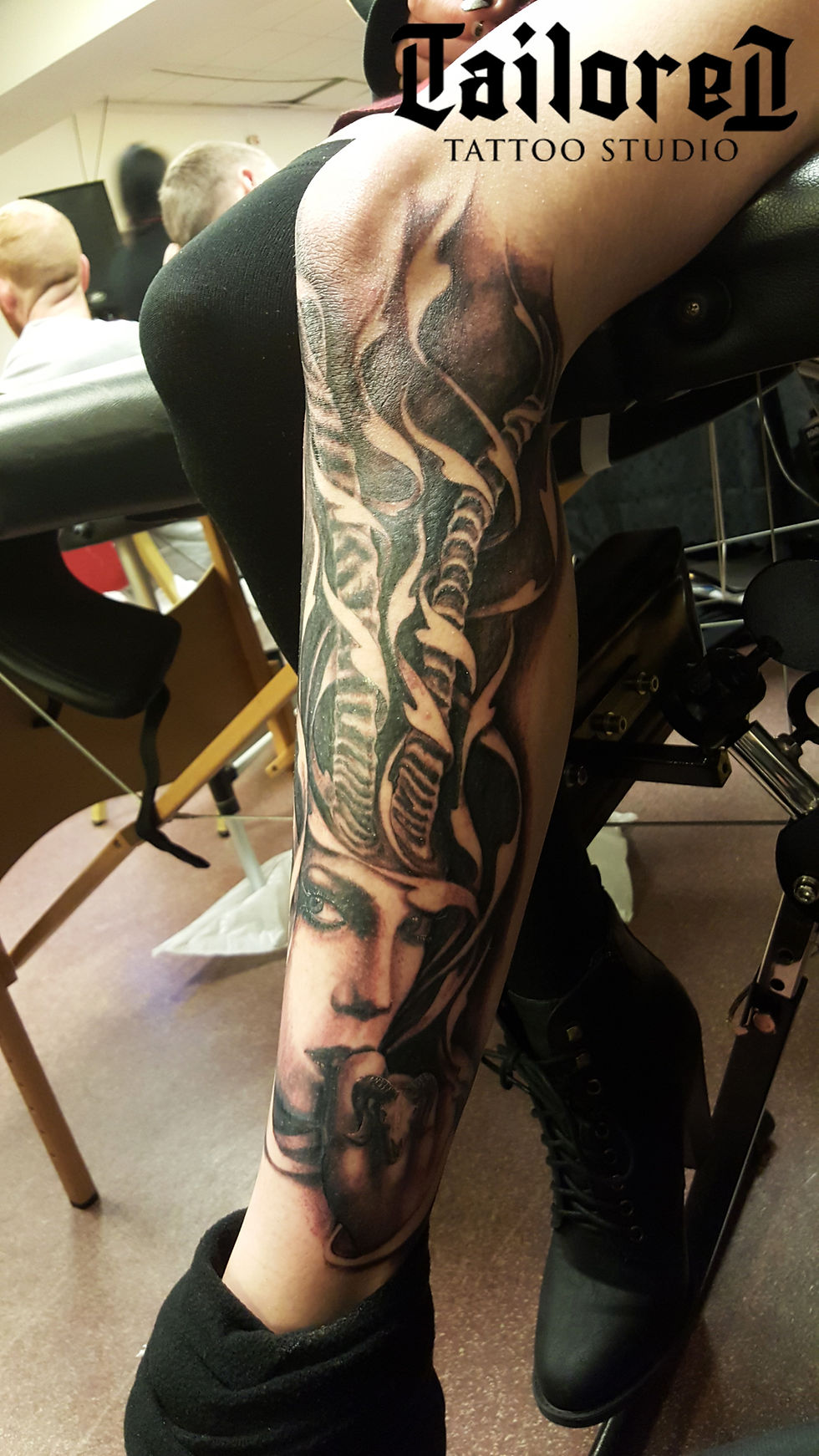 FILIGREE HORNED WOMAN