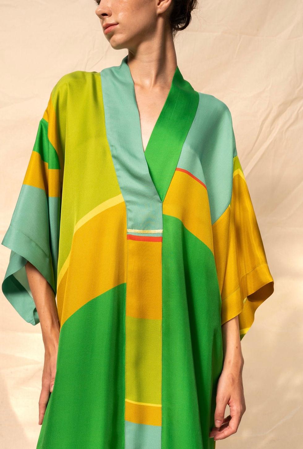 NOVO Vestido kimono seda (+BORDA)