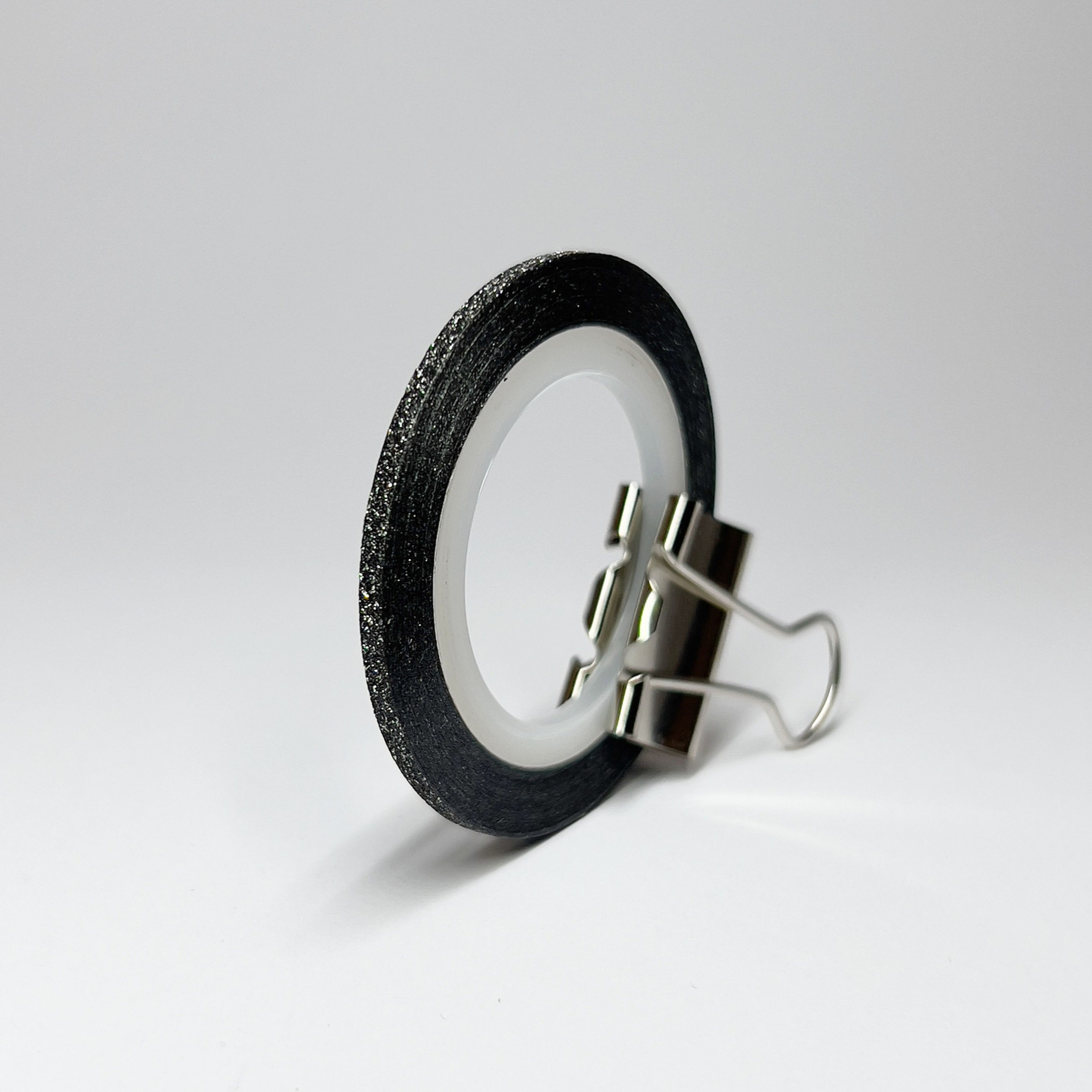 Designteippi. Glitteri. Musta 2mm