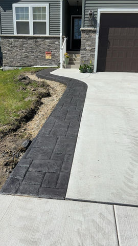 Concrete Driveway with Border
