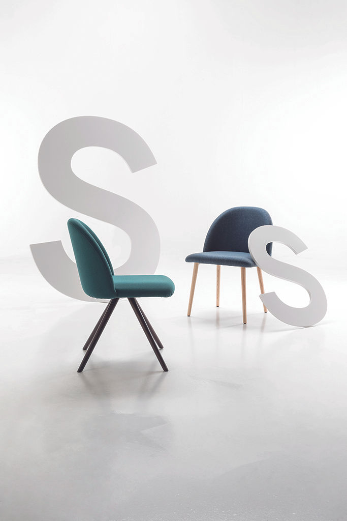 Thumbnail: Chauffeuse ROSA - Piétement 4 pieds