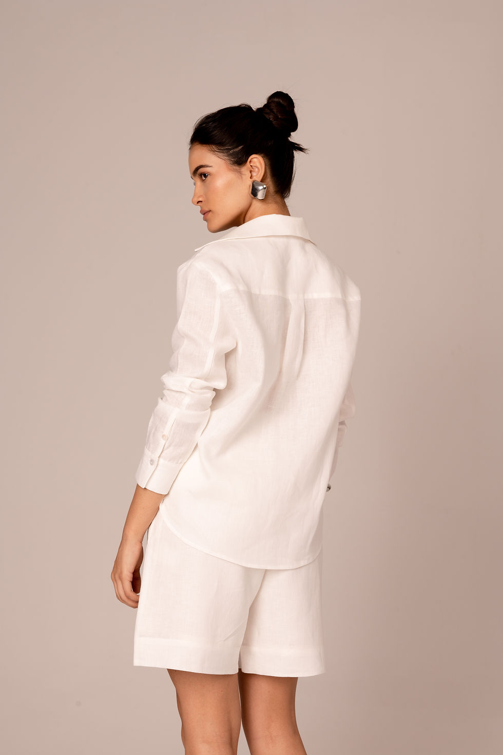 Miniatura: Camisa Viviene clássica 100% Linho