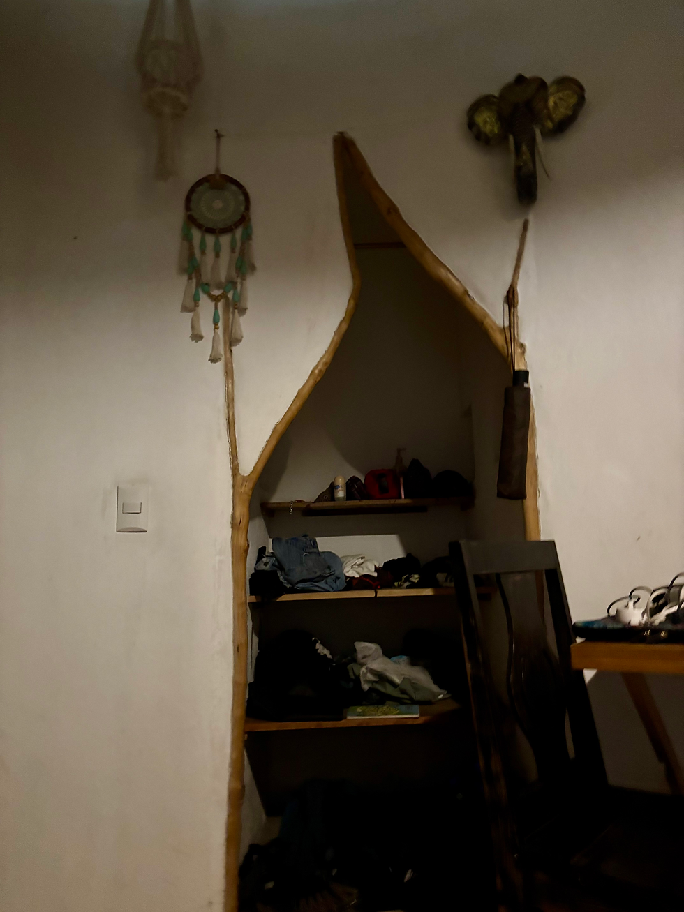 unpacked clothes on shelves !