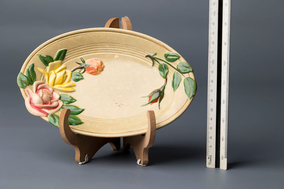 Oval Floral Type: Oval Dish Year: 1940-1950