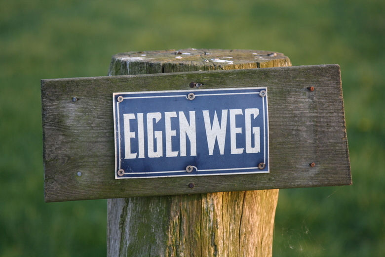 EIGEN WEG