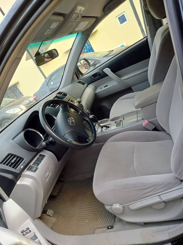 Thumbnail: 2010 Toyota Highlander