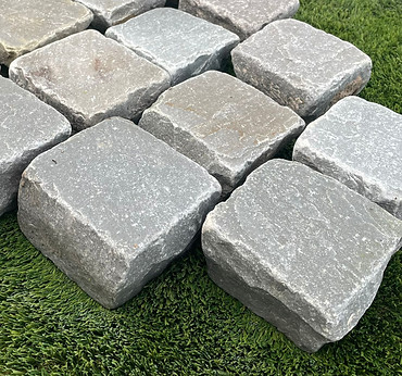 Grey sandstone block 1.jpg