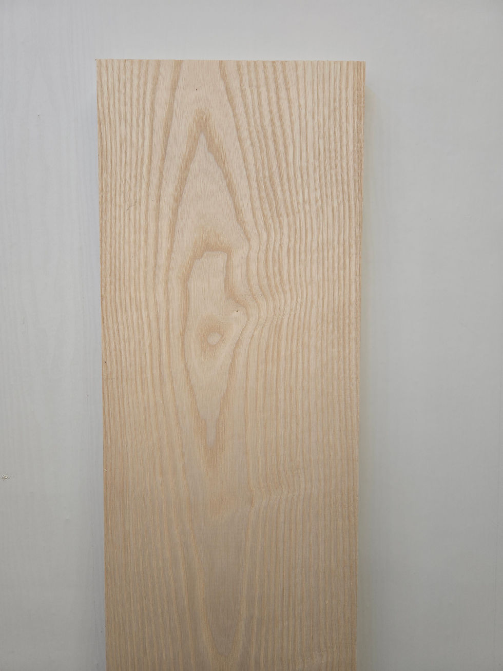 Straight edge Ash