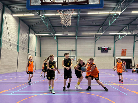 Onder 12 speelt eerste wedstrijd en Dames 1 wint van koploper