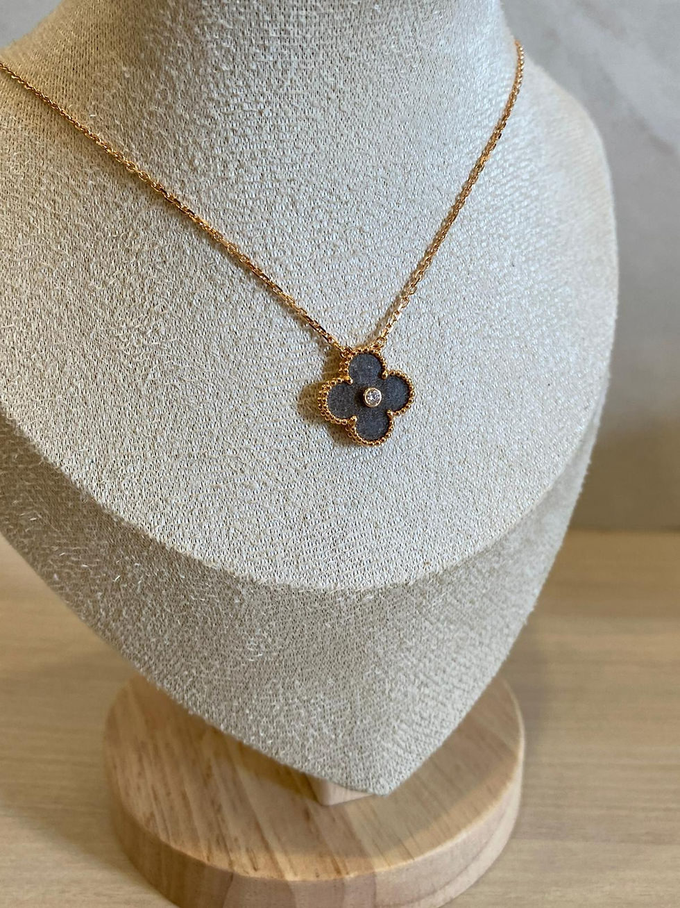 Thumbnail: VAN CLEEF & ARPELS VCA VINTAGE ALHAMBRA HOLIDAY PENDANT SILVER OBSIDIAN DIAMOND