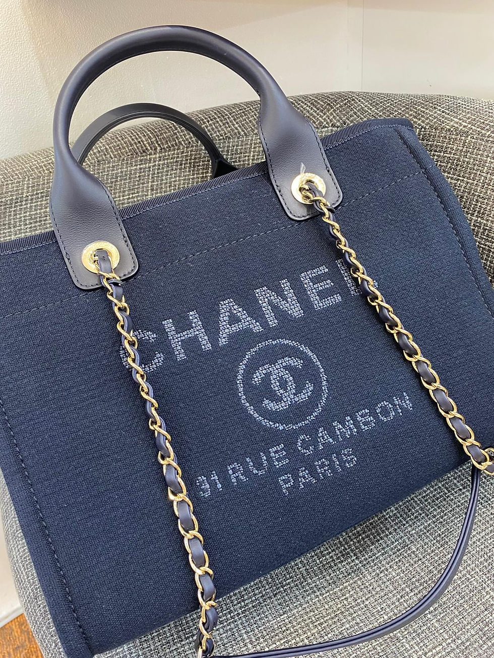 Thumbnail: CHANEL DEAUVILLE SHOPPING BAG NAVY DENIM BLUE GHW