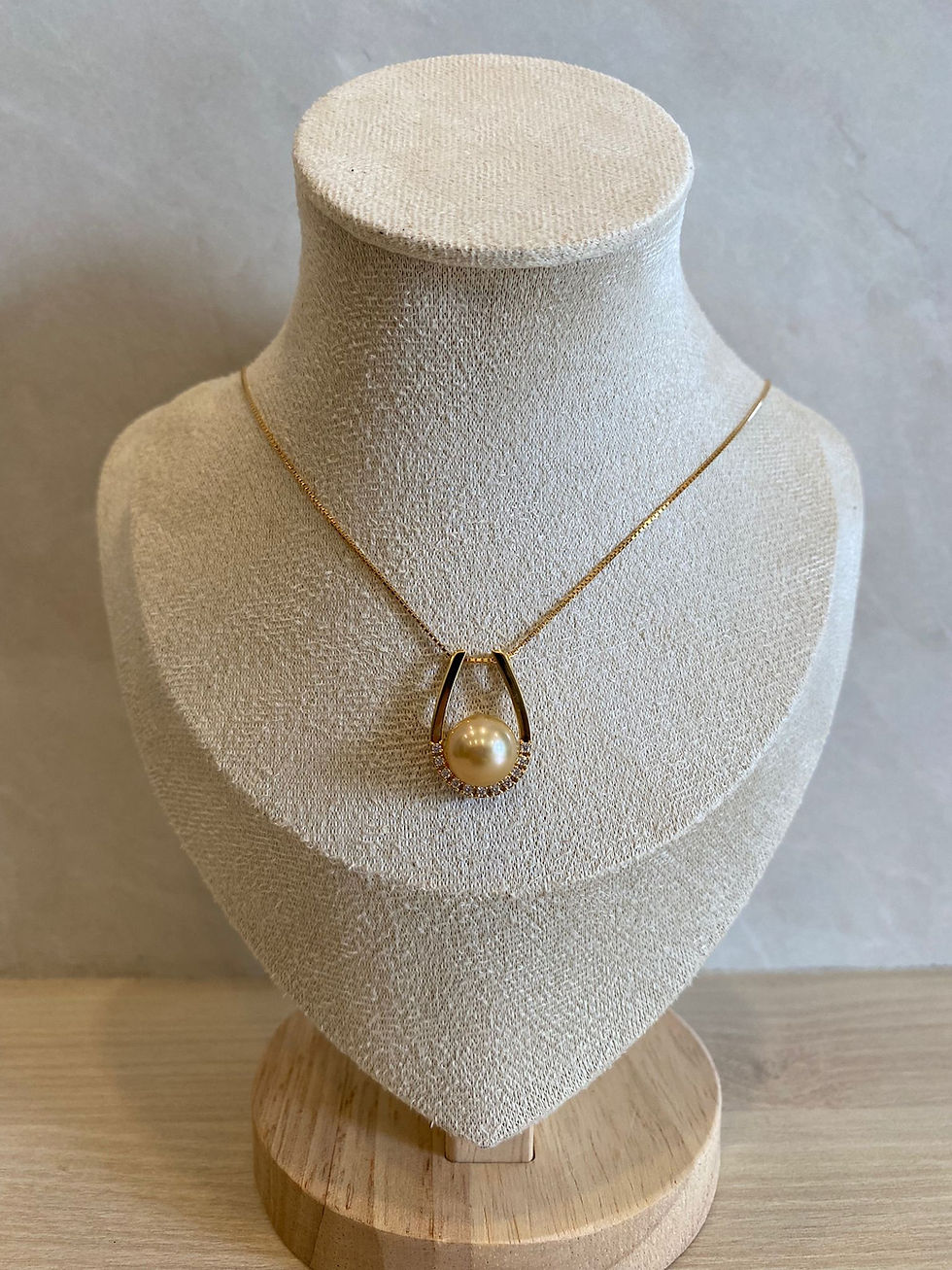 Thumbnail: TASAKI RARE 10MM GOLDEN HORSESHOE NECKLACE 0.1CT DIAMONDS