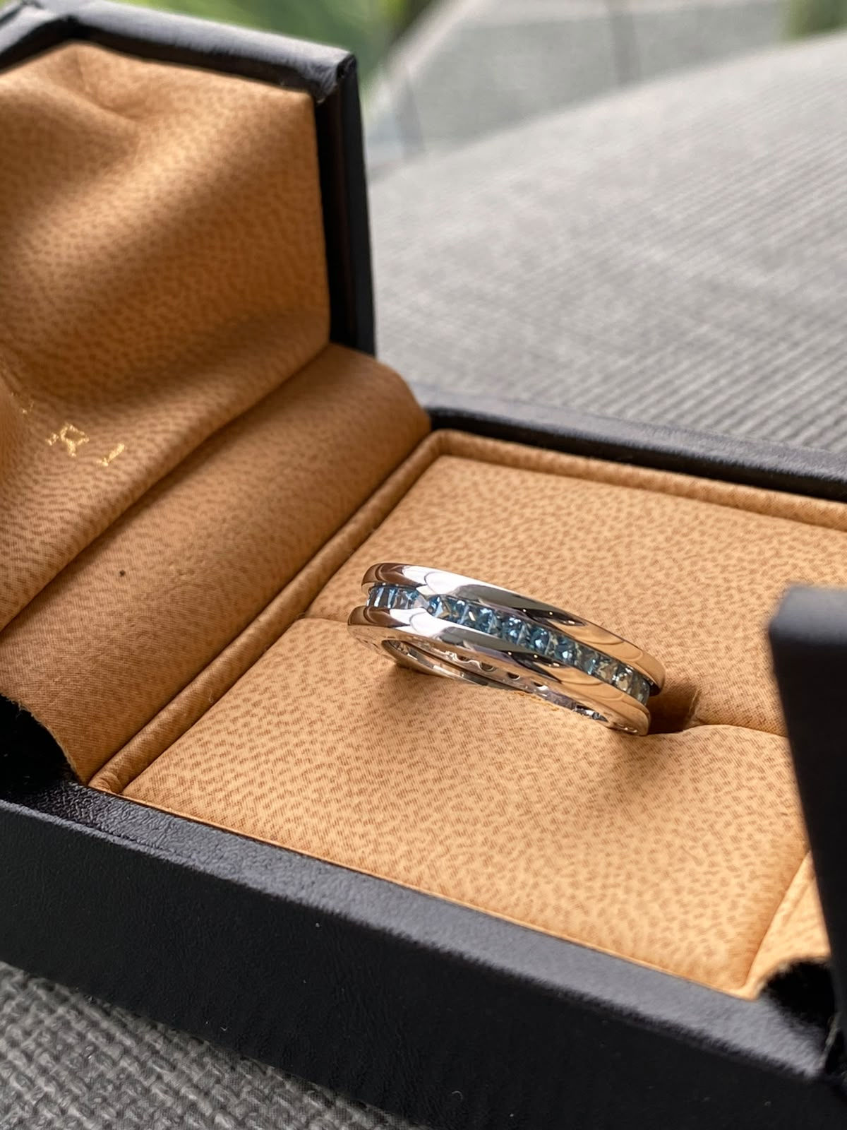 BULGARI B.ZERO1 BLUE TOPAZ RING 18K WHITE GOLD - Size 52