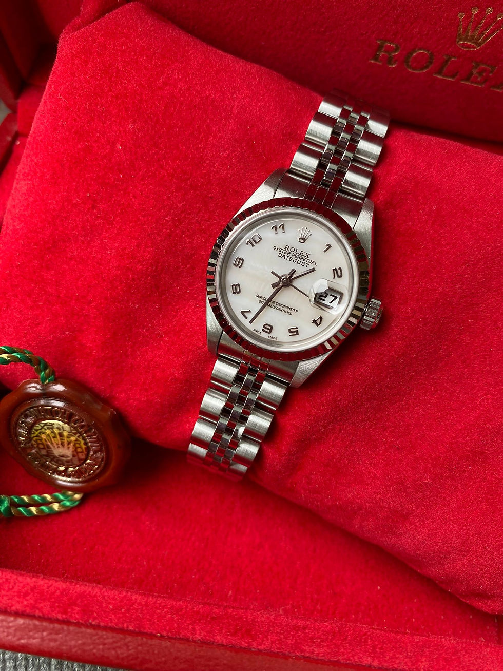 Thumbnail: ROLEX DATEJUST 26 LIGHT PINK MOP ROMAN FLUTED JUBILEE (PRELOVED MINT)